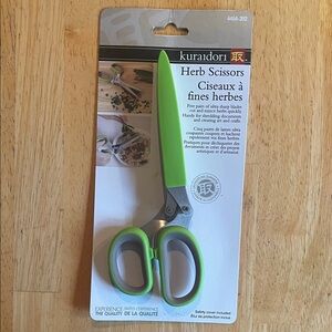 Precision Kuraidori Herb Scissors
